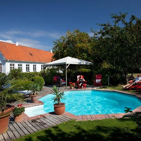 Idala Gard Pension Trelleborg Buitenkant foto
