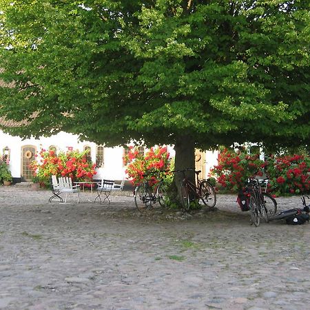 Idala Gard Pension Trelleborg Buitenkant foto