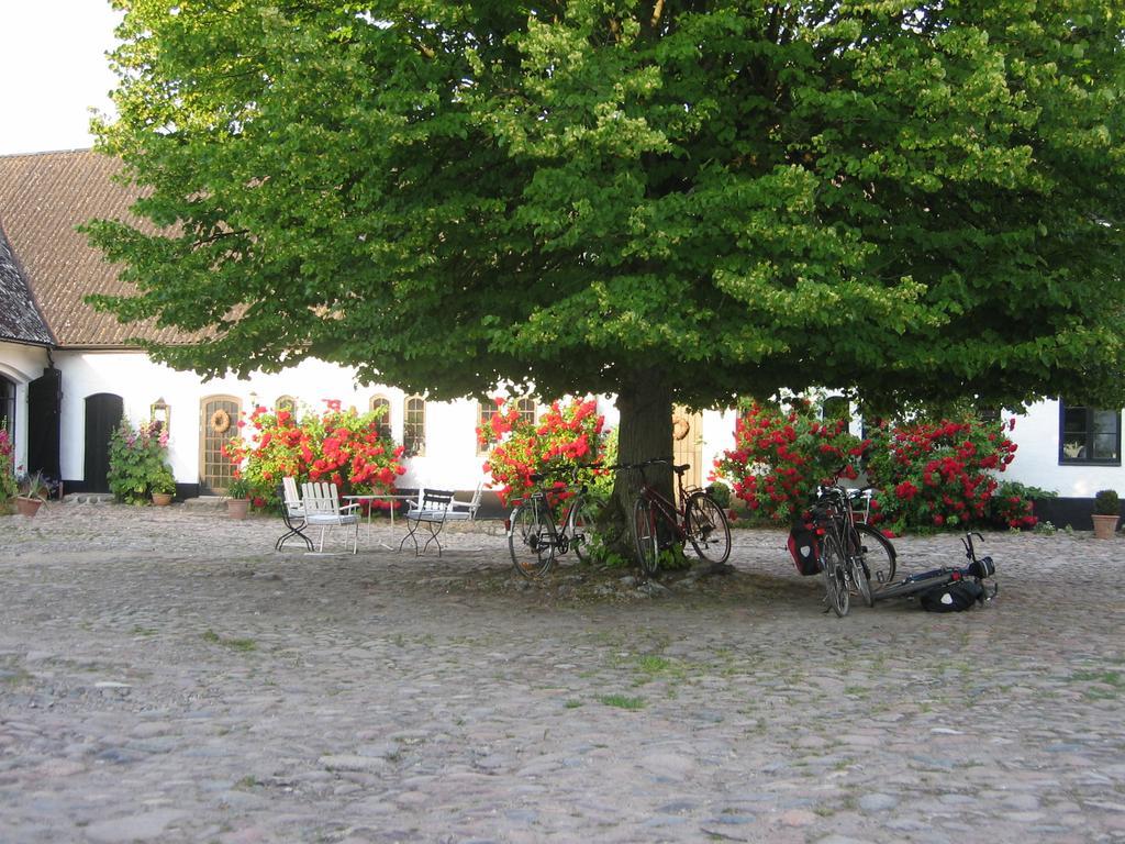 Idala Gard Pension Trelleborg Buitenkant foto